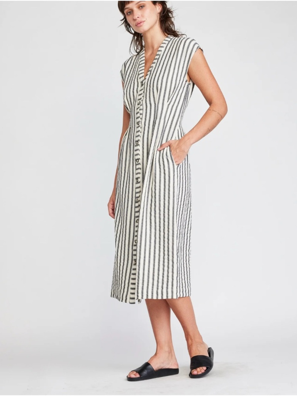 SELF CONTRAST :: JAMILA BUTTON FRONT MIDI DRESS | BLACK STRIPES
